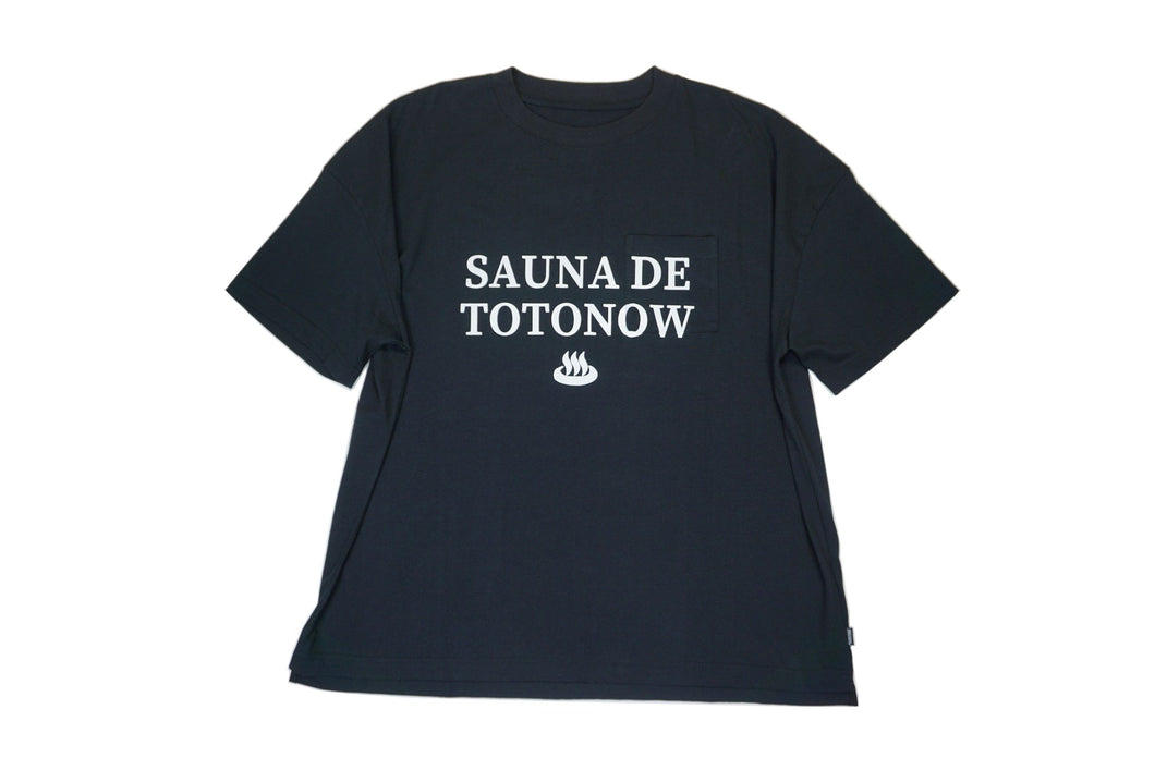 SAUNA DE TOTONOW プリントTシャツ（BLACK）